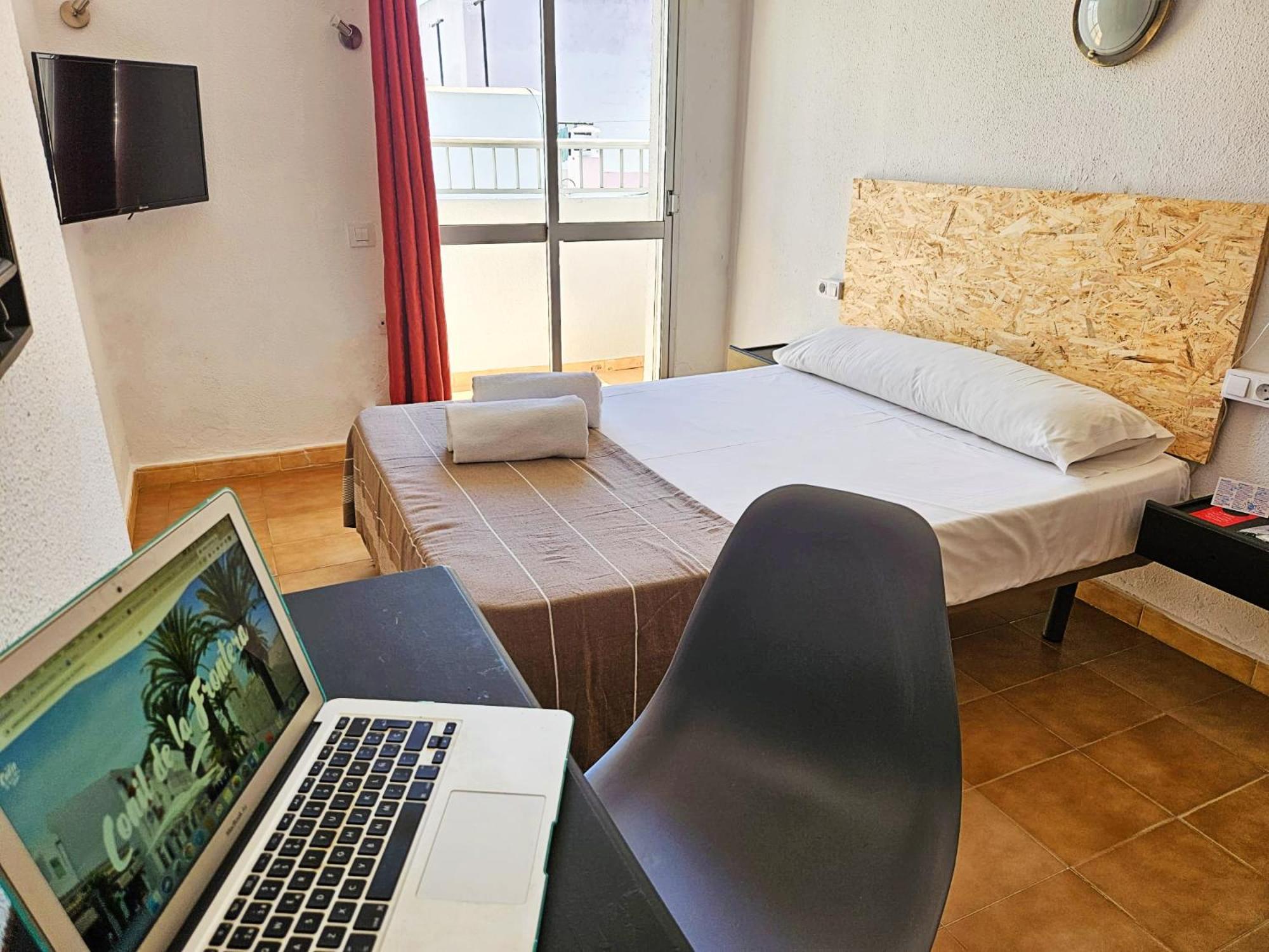 Hotel San Vicente - Centro Playa كونيل ذي لا فرونتيرا المظهر الخارجي الصورة