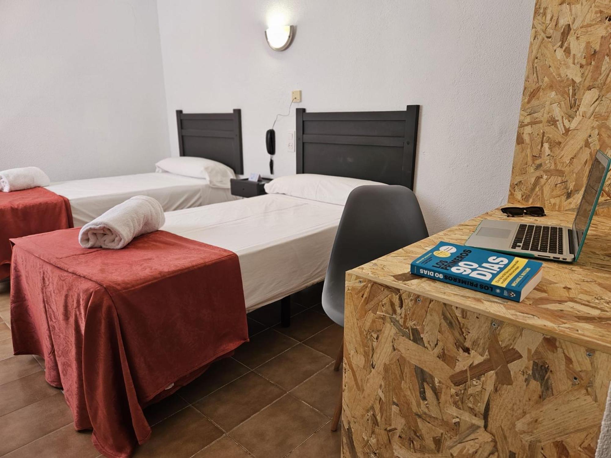 Hotel San Vicente - Centro Playa كونيل ذي لا فرونتيرا الغرفة الصورة