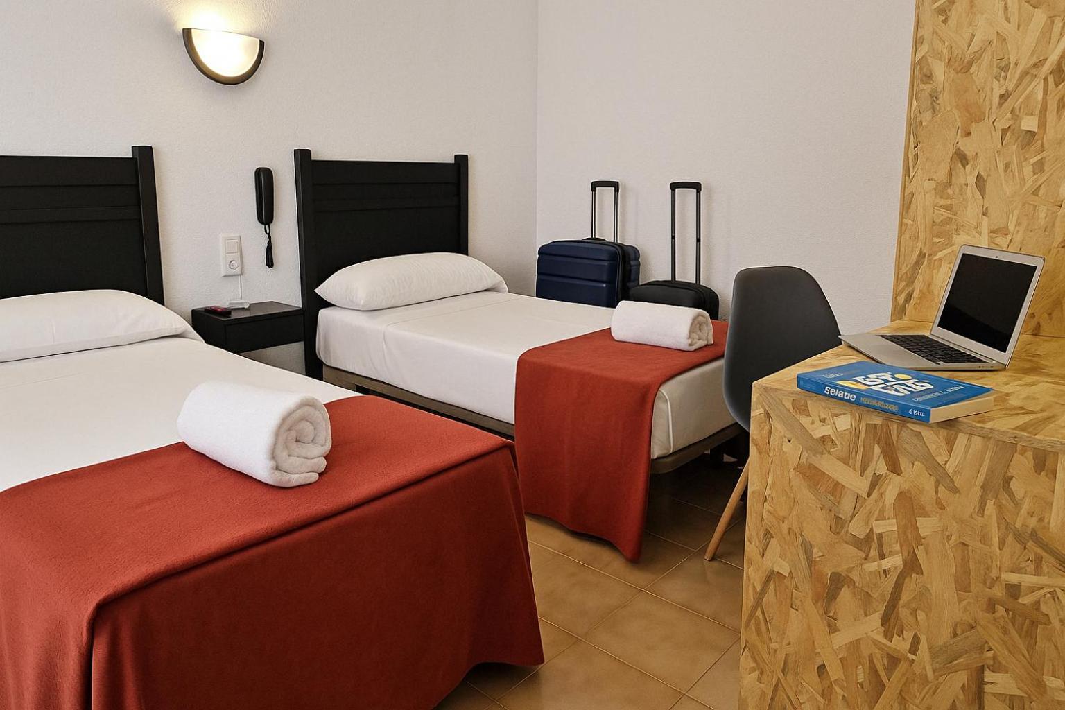 Hotel San Vicente - Centro Playa كونيل ذي لا فرونتيرا المظهر الخارجي الصورة
